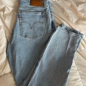 Levi’s Wedgie Fit Straight Leg Jeans